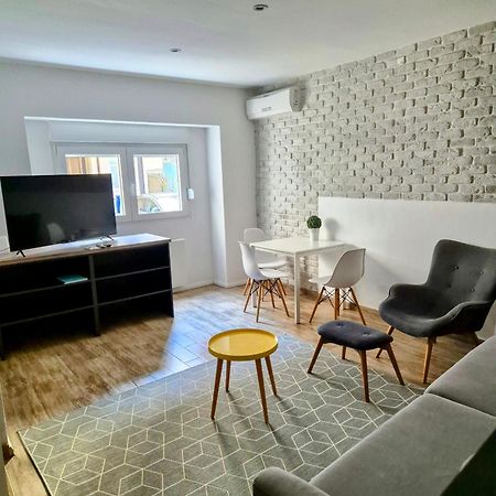 Home Apartmani I Sobe 오시예크 외부 사진